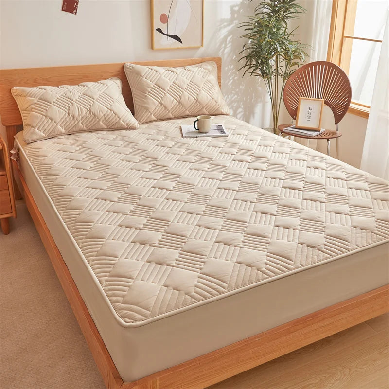 High Quality Quilted Fitted Sheet Thickened Ultrasonic Embossed Mattress Protector Full Coverage Machine Washable Mattress Cover